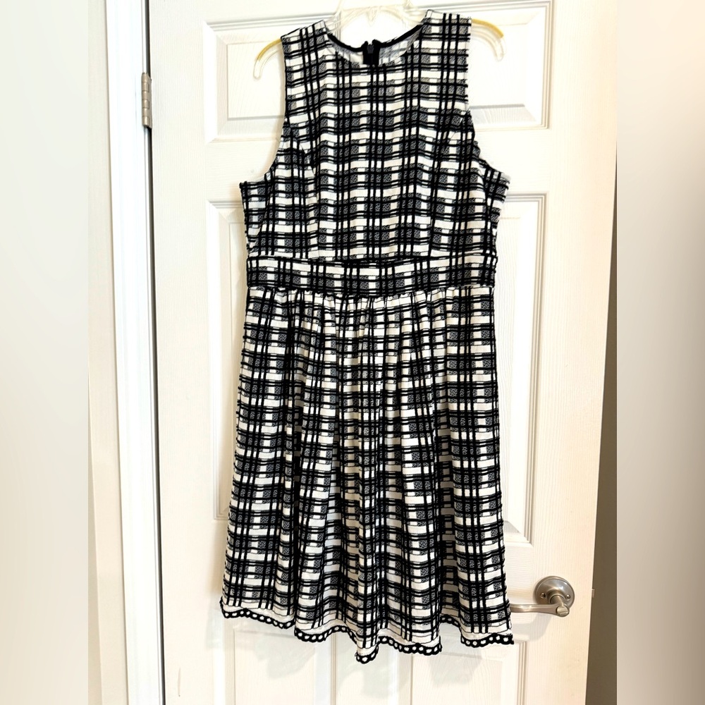 New York & Company Black and White Plaid Lace Lined Dress size XL
NWOT